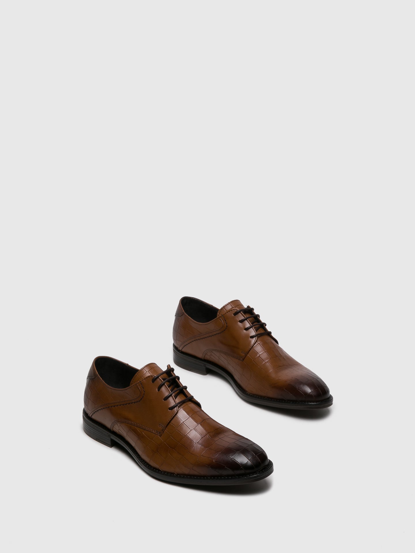 Foreva Sapatos Derby em Castanho
